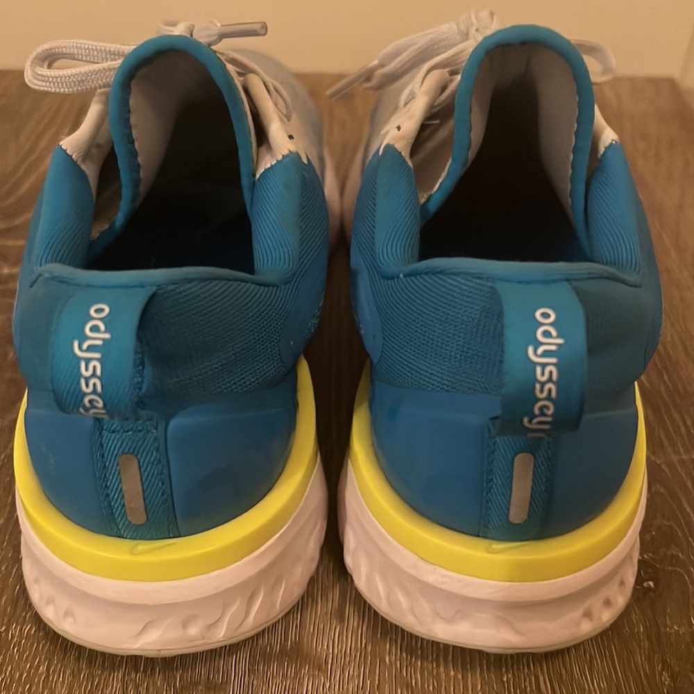 Nike Odyssey React Size 8.5 Euc Like New - image 4